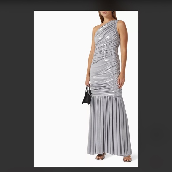 NORMA KAMALI Diana One-Shoulder Fishtail Gown Silver - Picture 3 of 11